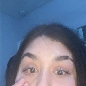 Meet your Posher, Mia